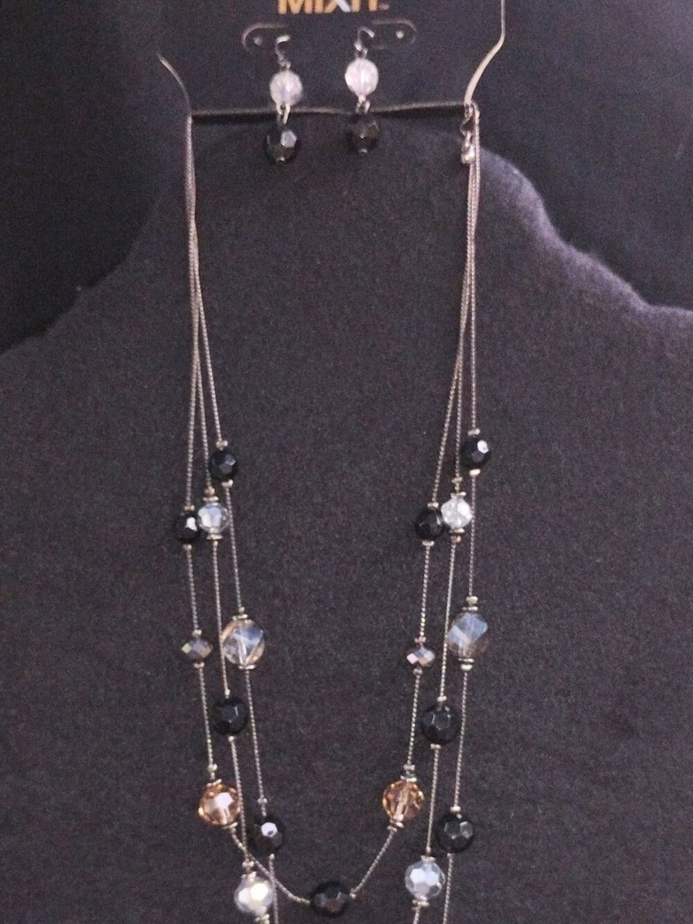 MIX IT necklace and earring set, 28 inches.